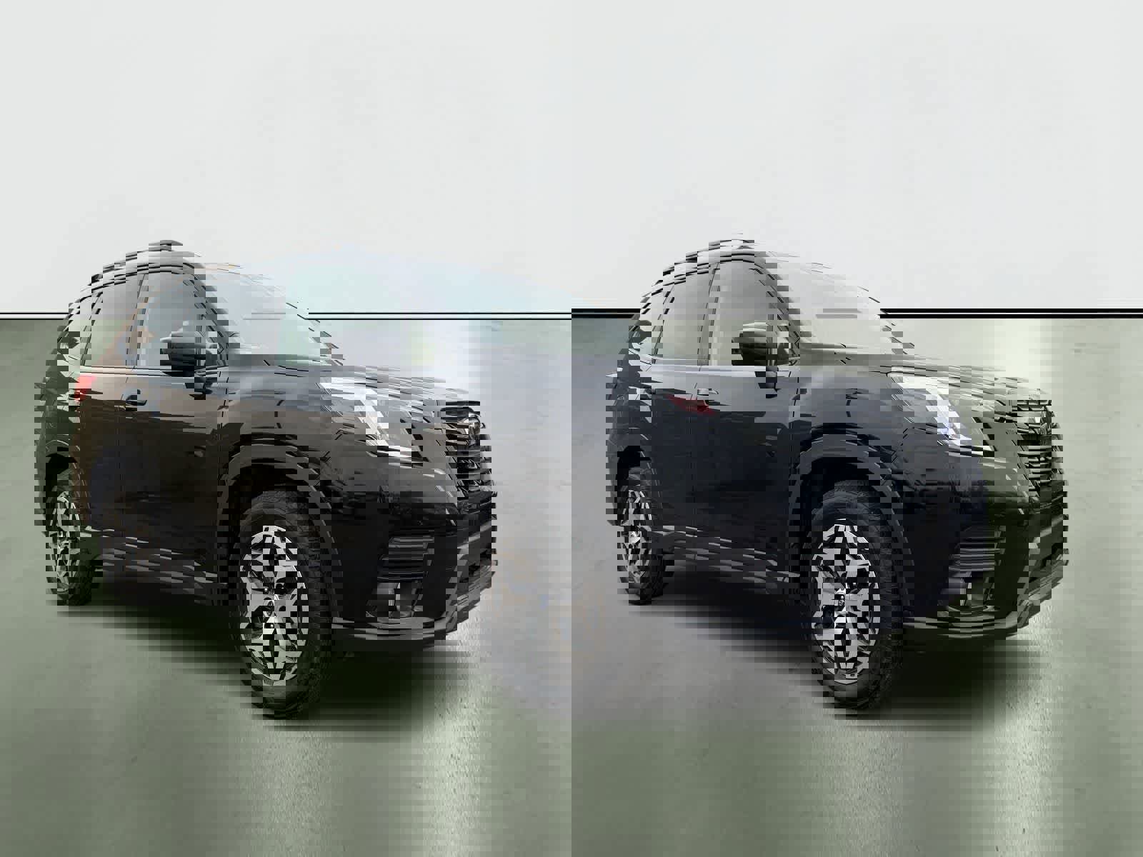 Used 2023 Subaru Forester Premium image 5