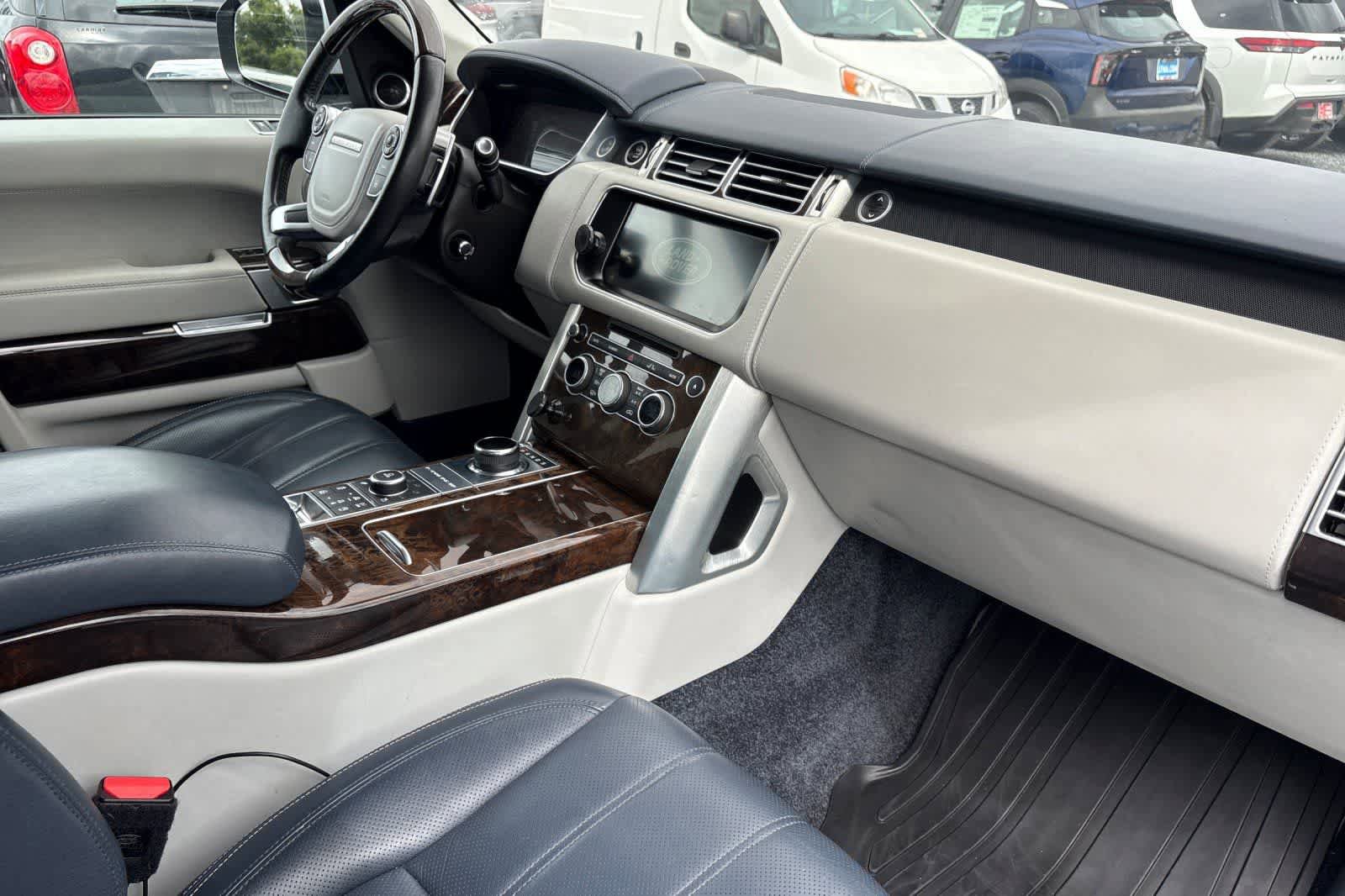 Used 2017 Land Rover Range Rover Autobiography AWD/4WD image 17