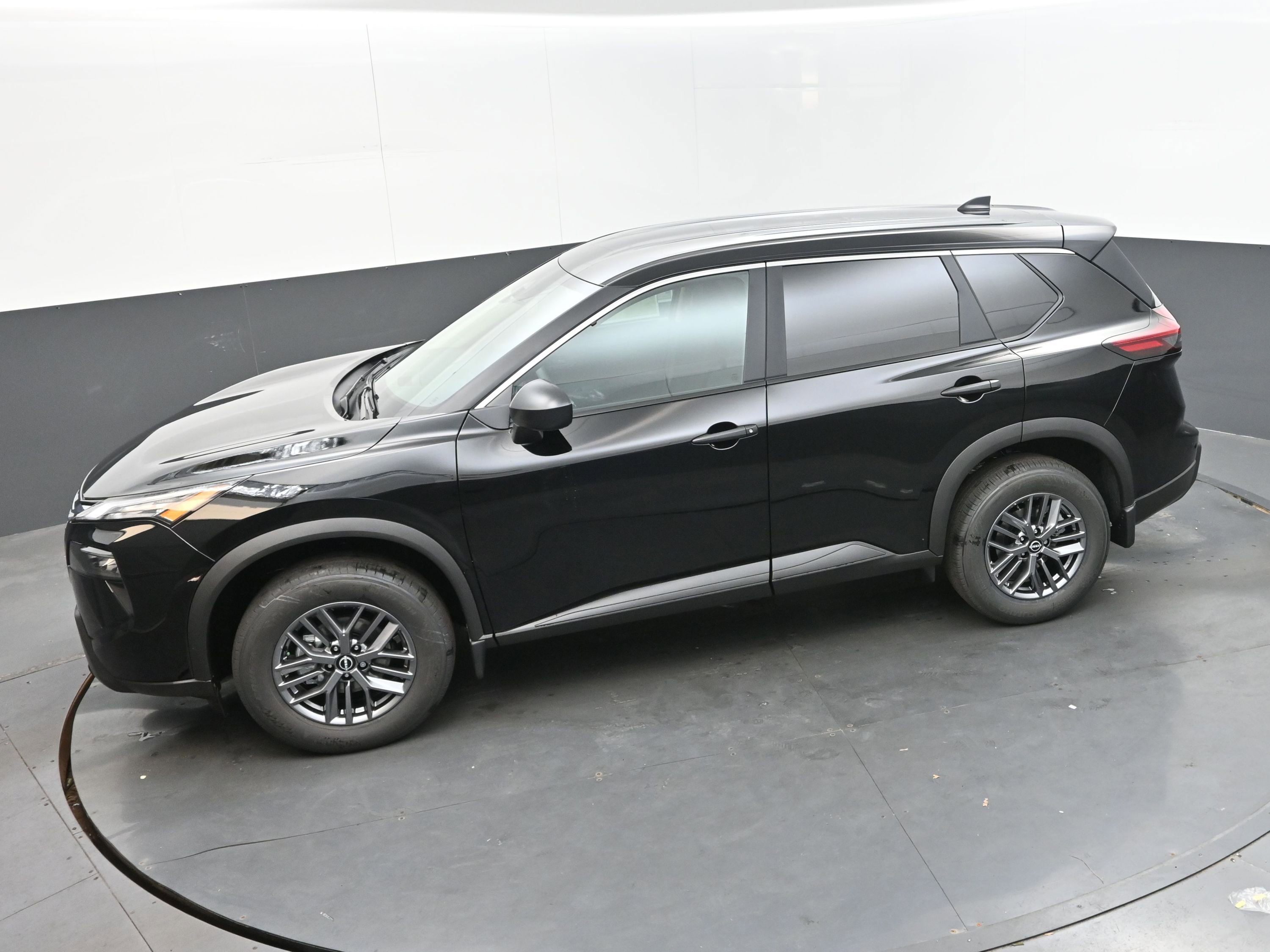 New 2026 Nissan Rogue S image 34