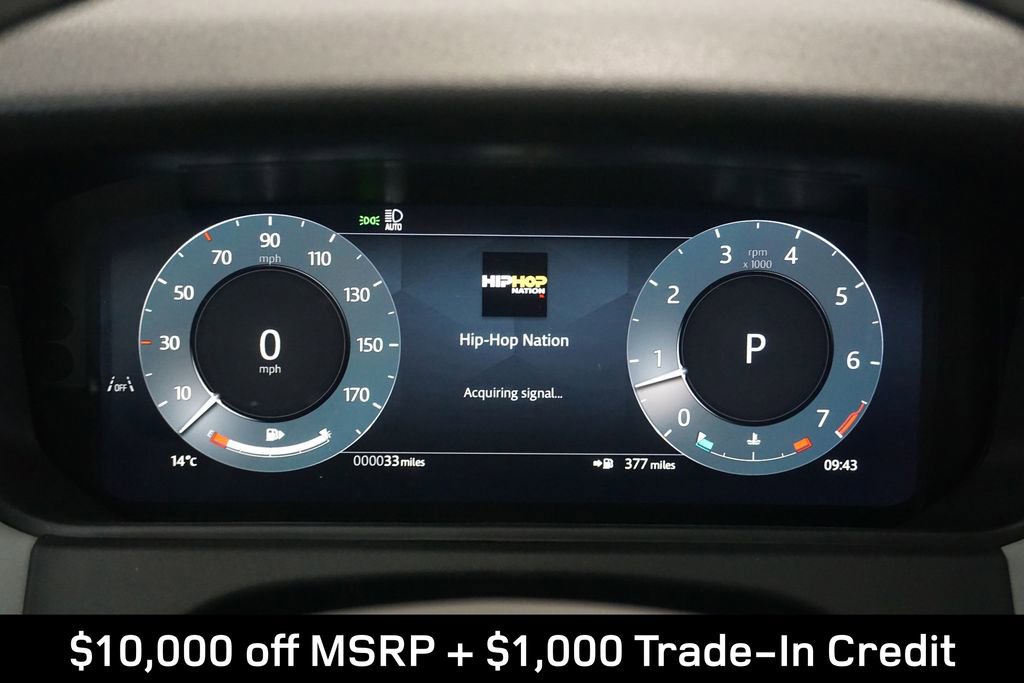 New 2025 Land Rover Range Rover Velar Dynamic SE image 11