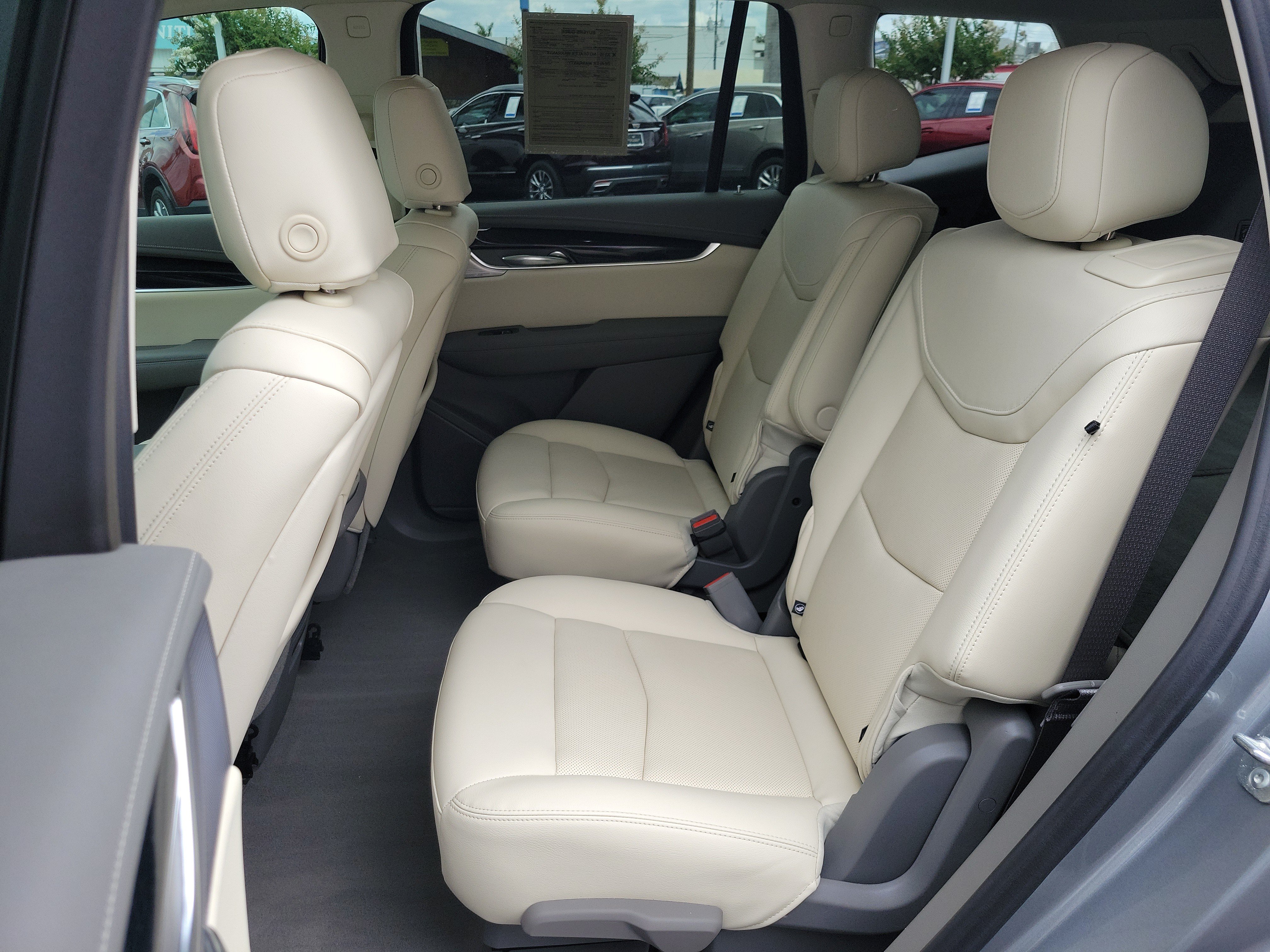 Certified 2024 Cadillac XT6 Premium Luxury w/ Technology Package FWD image 16