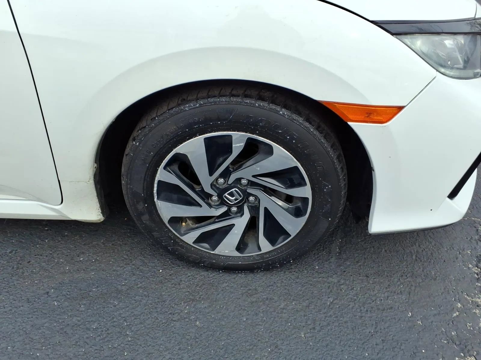 Used 2019 Honda Civic LX image 9