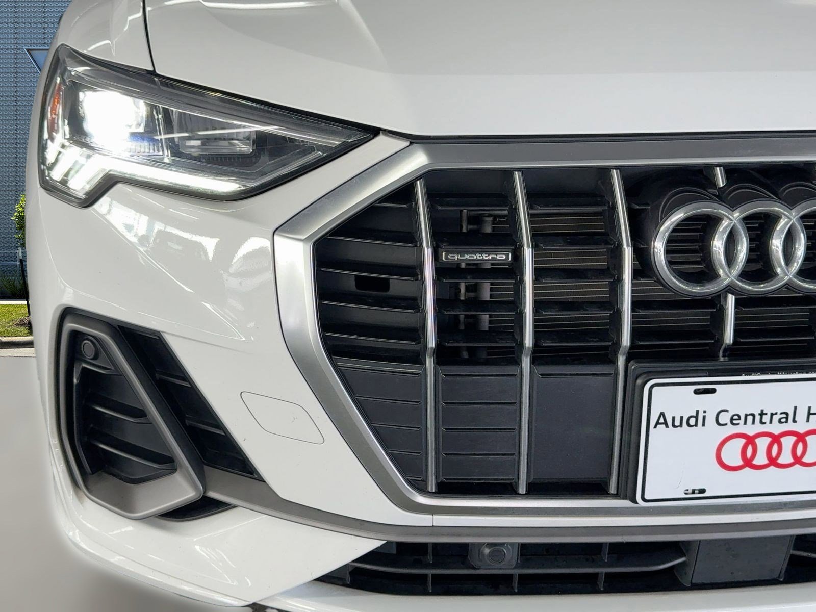 Used 2025 Audi Q3 2.0T Premium w/ Convenience Package image 11