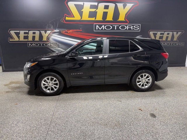 Used 2021 Chevrolet Equinox LT image 2