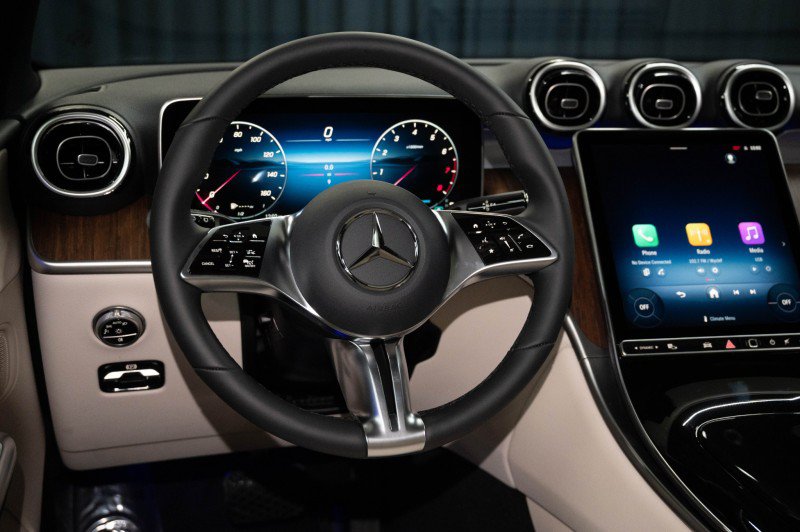 New 2027 Mercedes-Benz GLC 300 image 25