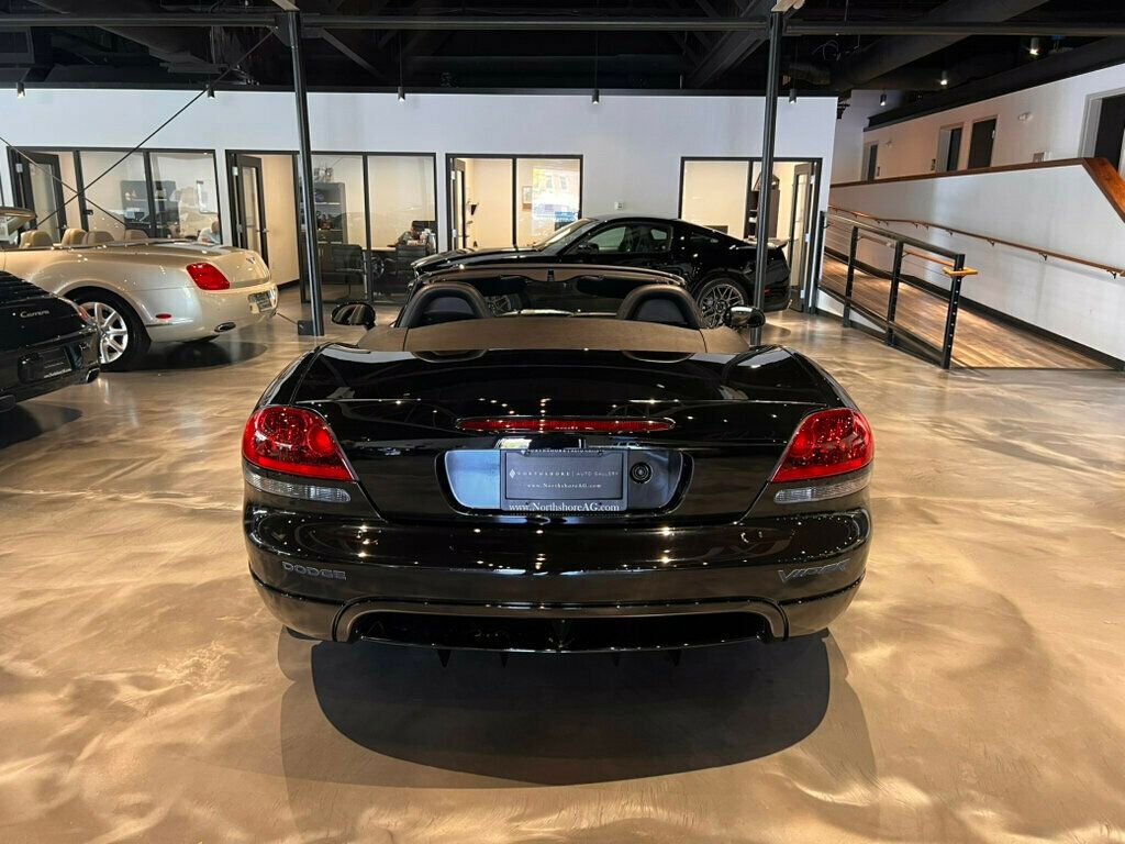 Used 2004 Dodge Viper SRT-10 RWD image 6
