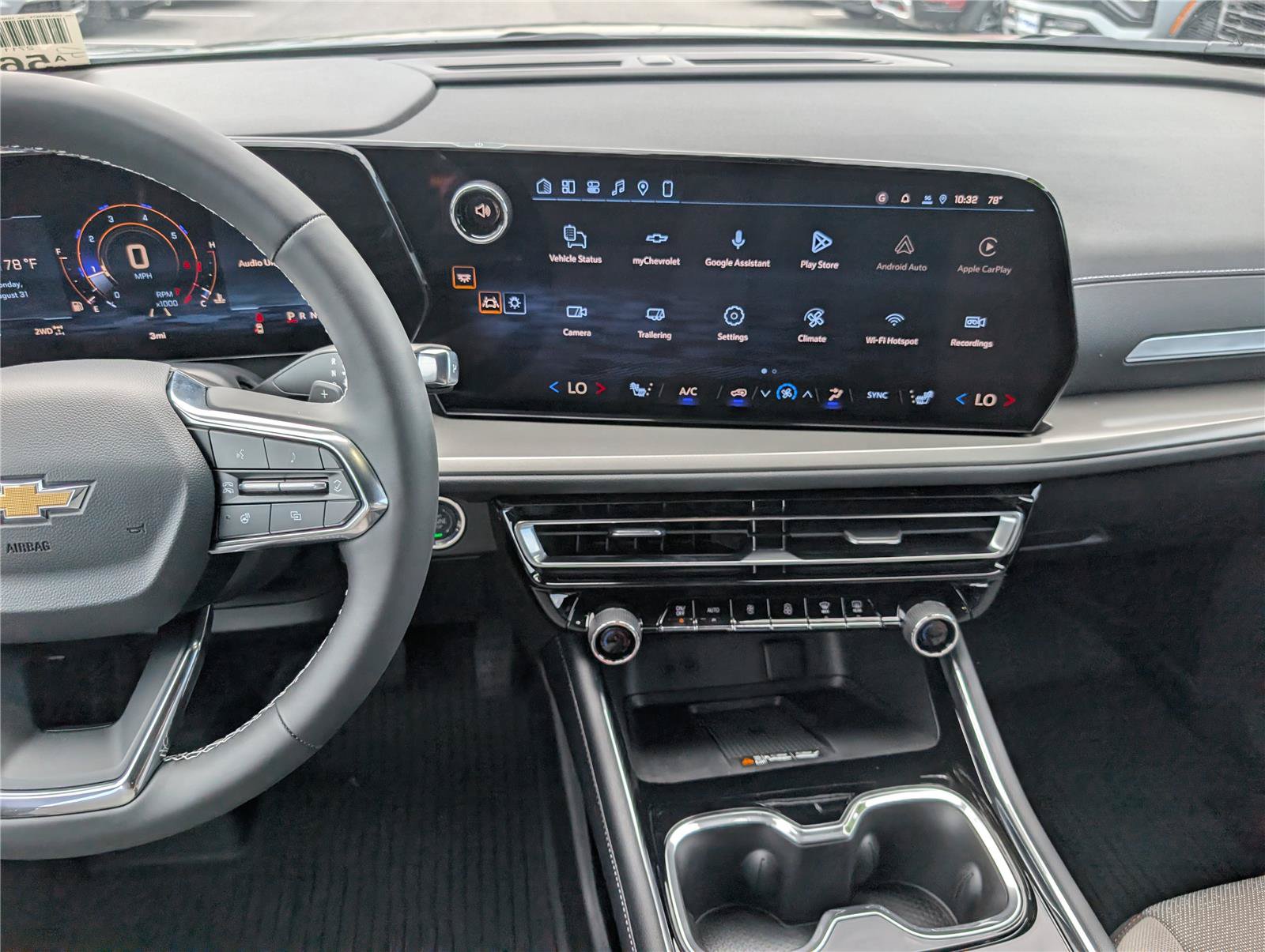 New 2027 Chevrolet Traverse LT w/ Driver Confidence Package AWD/4WD image 15