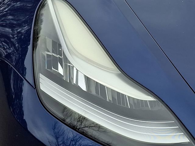 Used 2018 Tesla Model 3 Long Range image 11