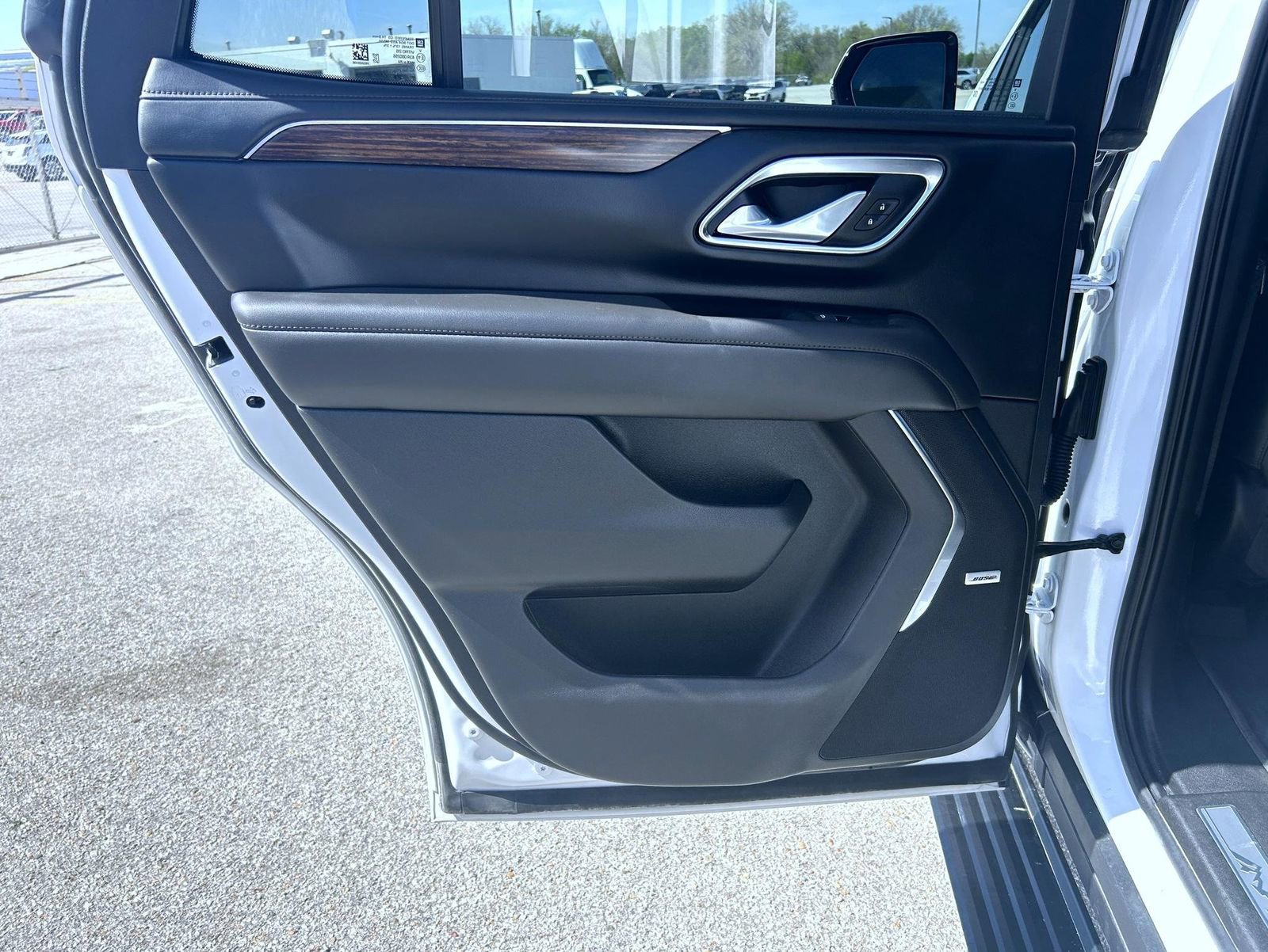 Used 2024 Chevrolet Tahoe High Country AWD/4WD image 17