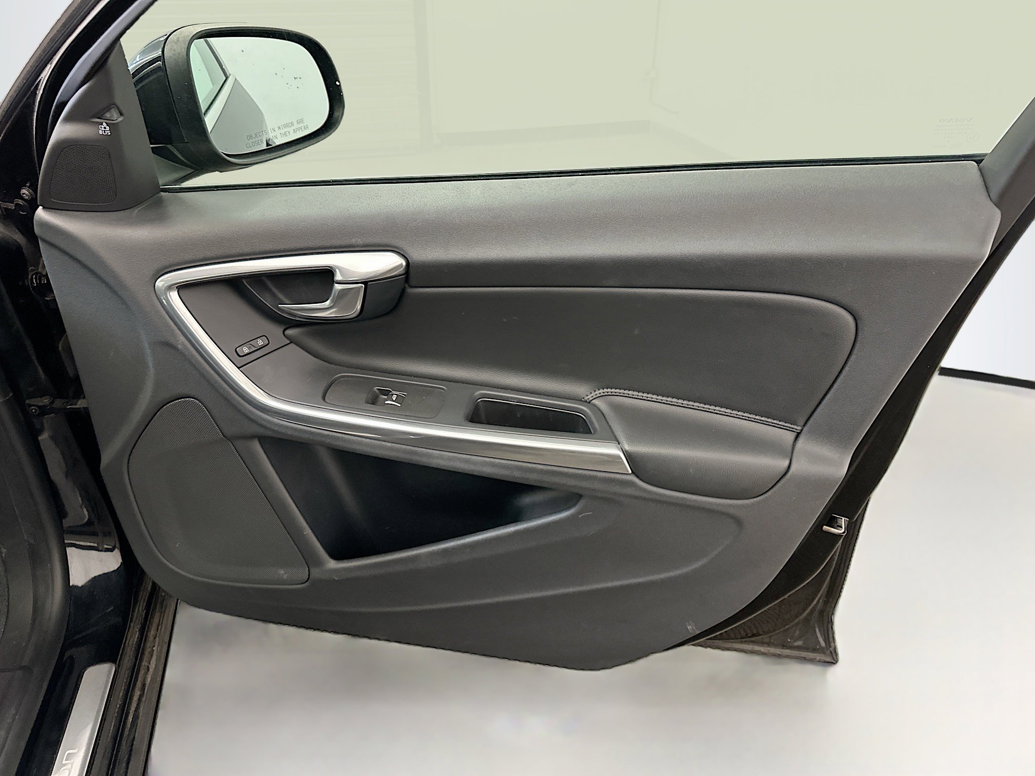 Used 2017 Volvo S60 T5 Inscription FWD image 34