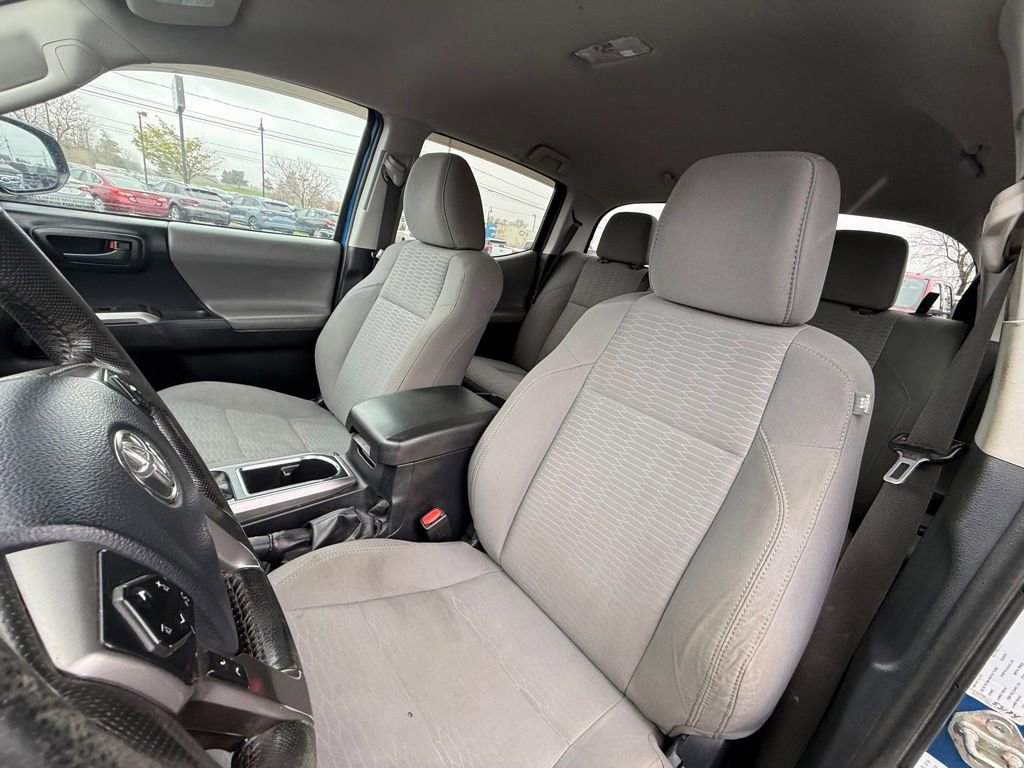 Used 2017 Toyota Tacoma 4x4 Double Cab image 19