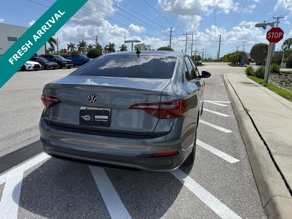 Used 2022 Volkswagen Jetta S image 17