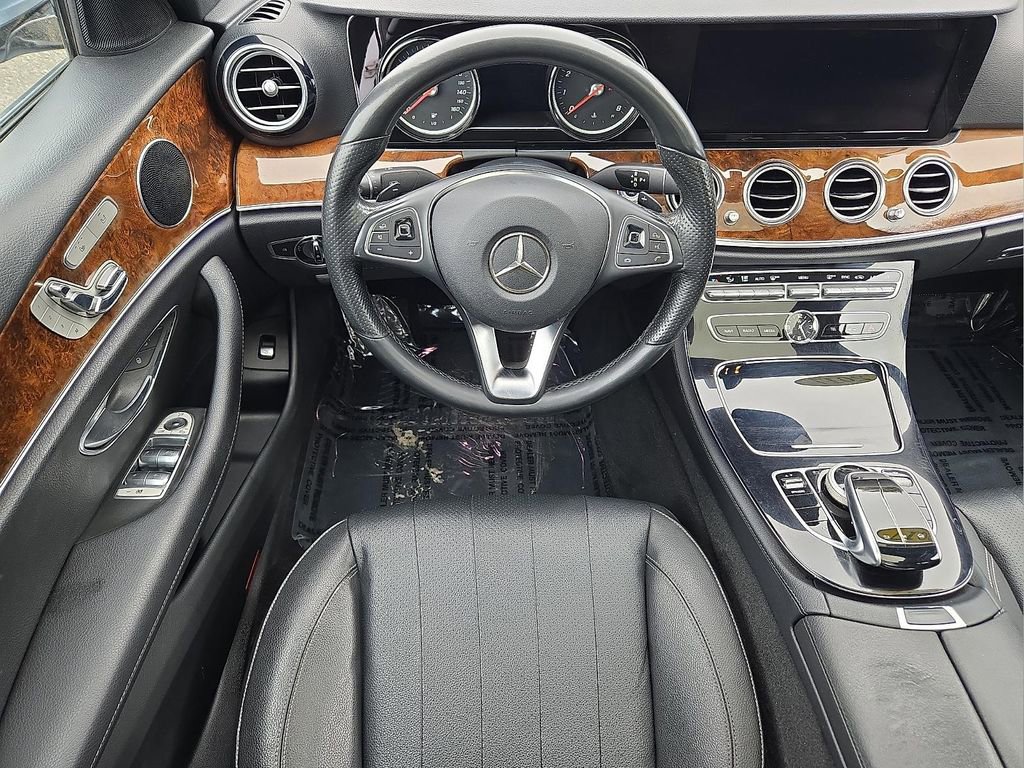 Used 2017 Mercedes-Benz E 300 4MATIC image 11