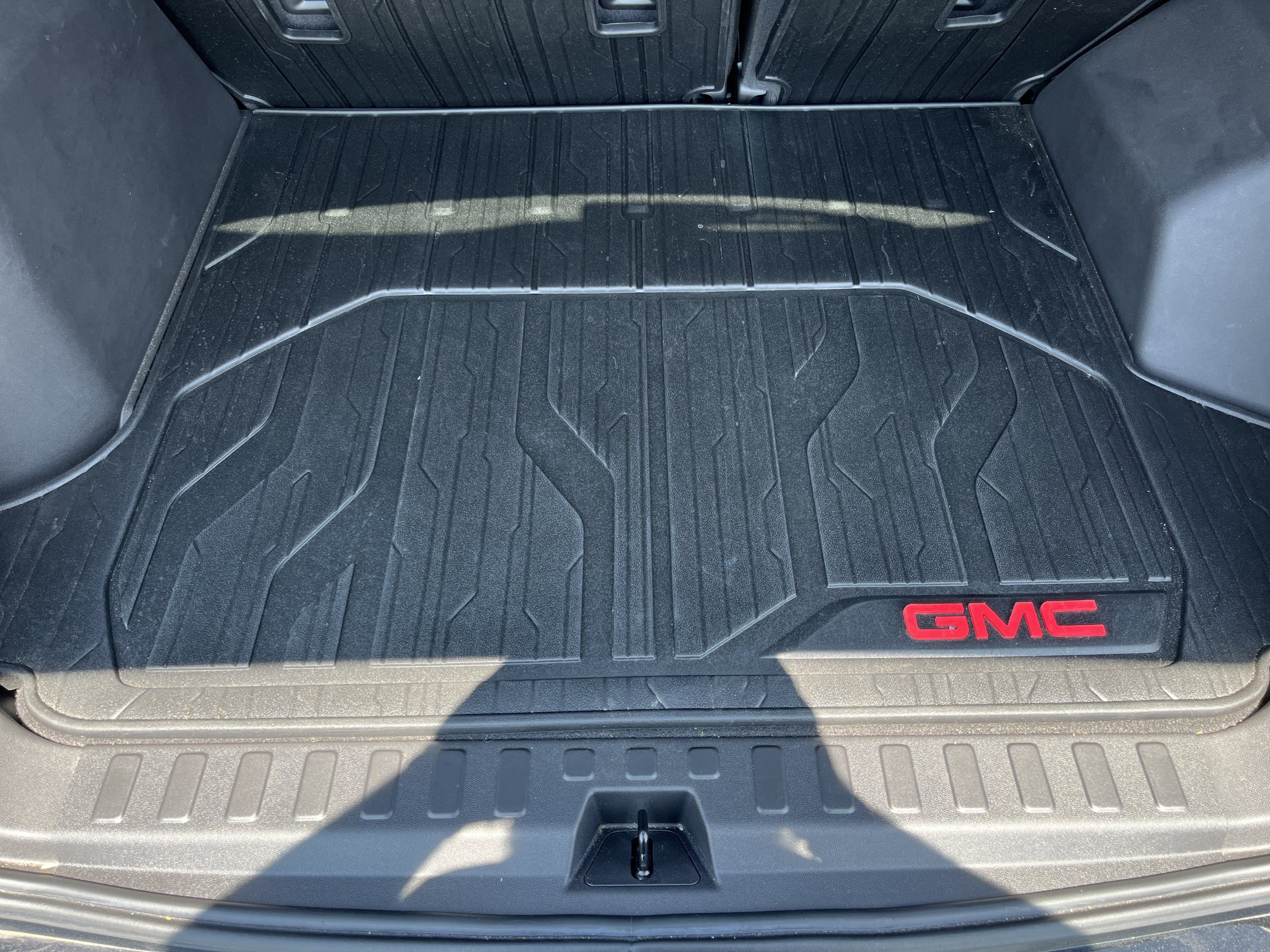 Used 2023 GMC Terrain SLE w/ Driver Convenience Package AWD/4WD image 11