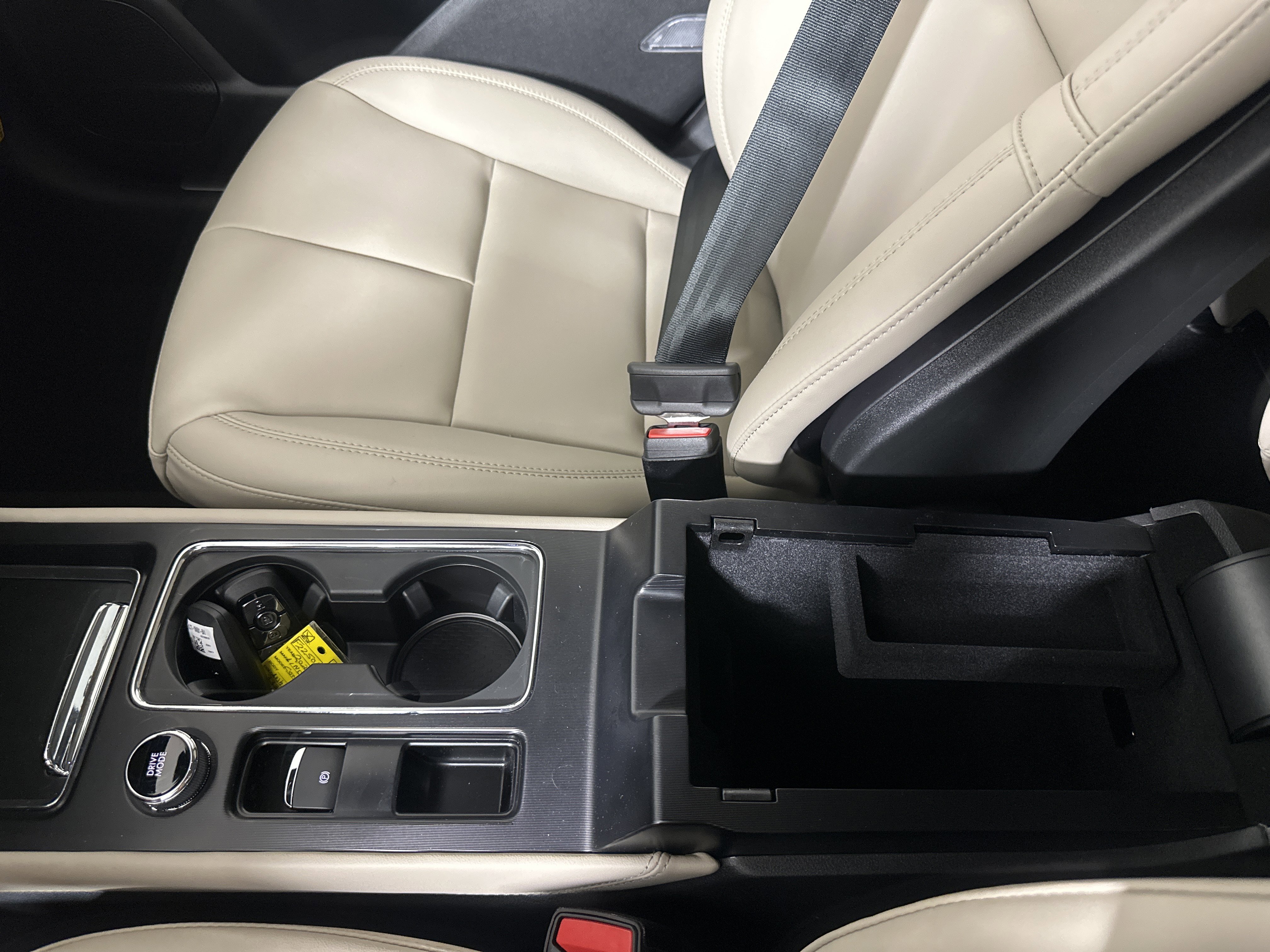 New 2025 Lincoln Corsair AWD image 19