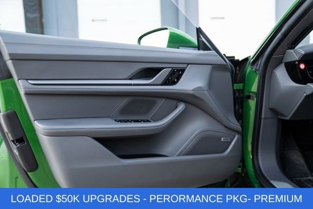 Used 2020 Porsche Taycan 4S image 46