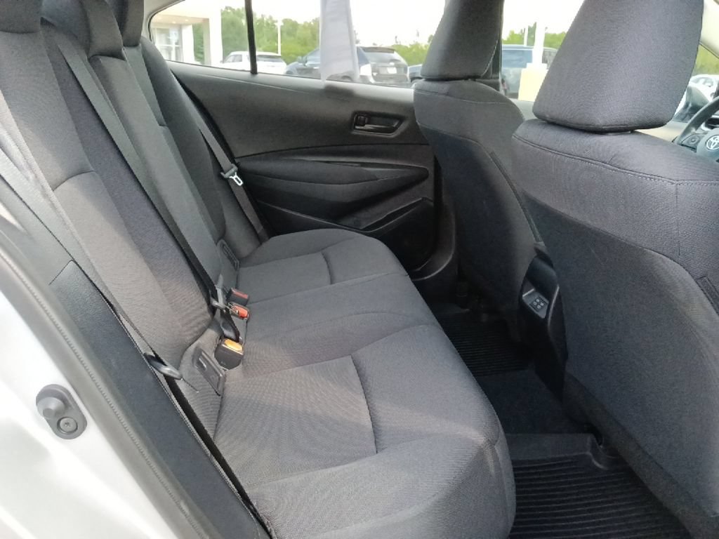 Used 2026 Toyota Corolla LE FWD image 29