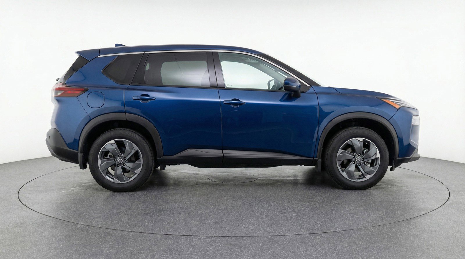 Used 2025 Nissan Rogue SV FWD image 11