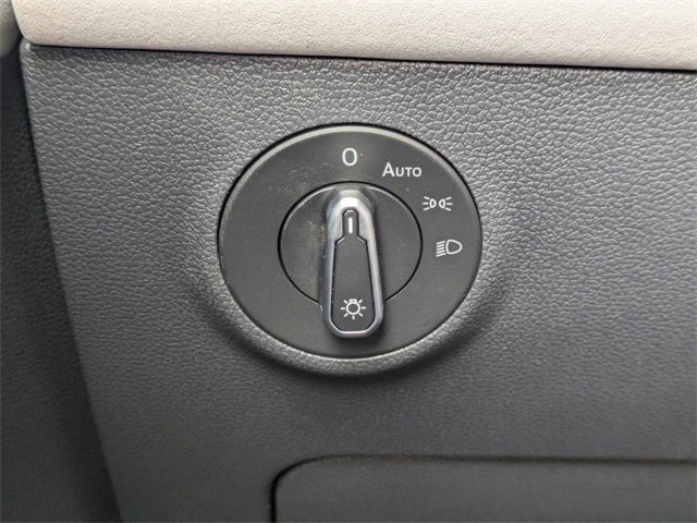 New 2026 Volkswagen Taos SE image 27