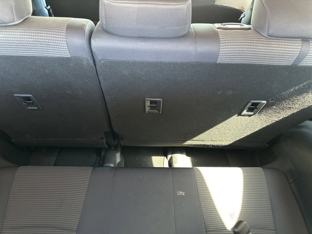 Used 2024 Toyota Highlander LE image 12