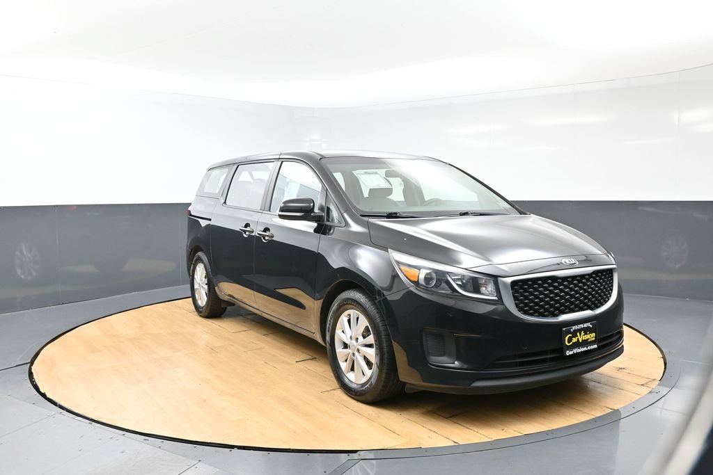 Used 2018 Kia Sedona L FWD image 3