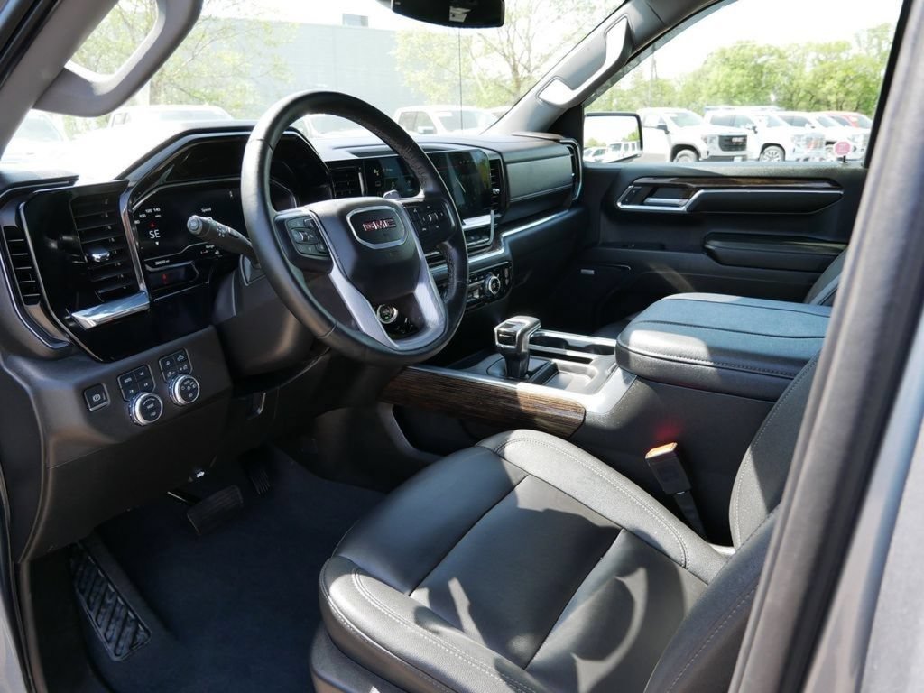Used 2024 GMC Sierra 1500 Elevation w/ Elevation Premium Package AWD/4WD image 15
