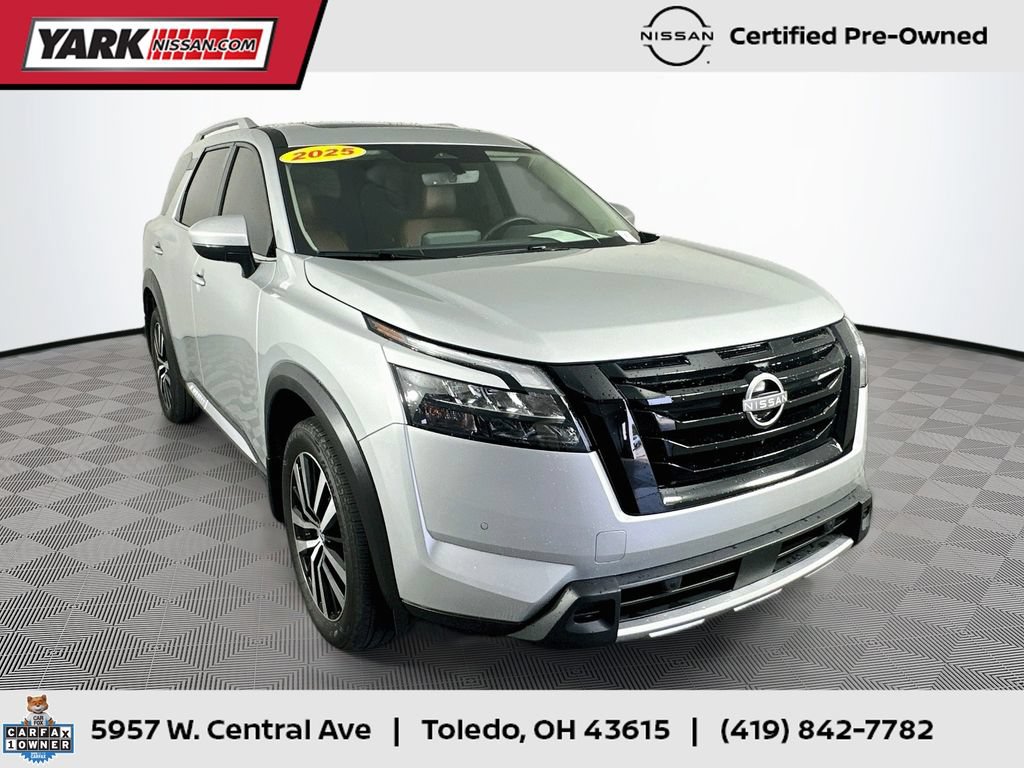 Certified 2025 Nissan Pathfinder Platinum w/ Black Appearance Package