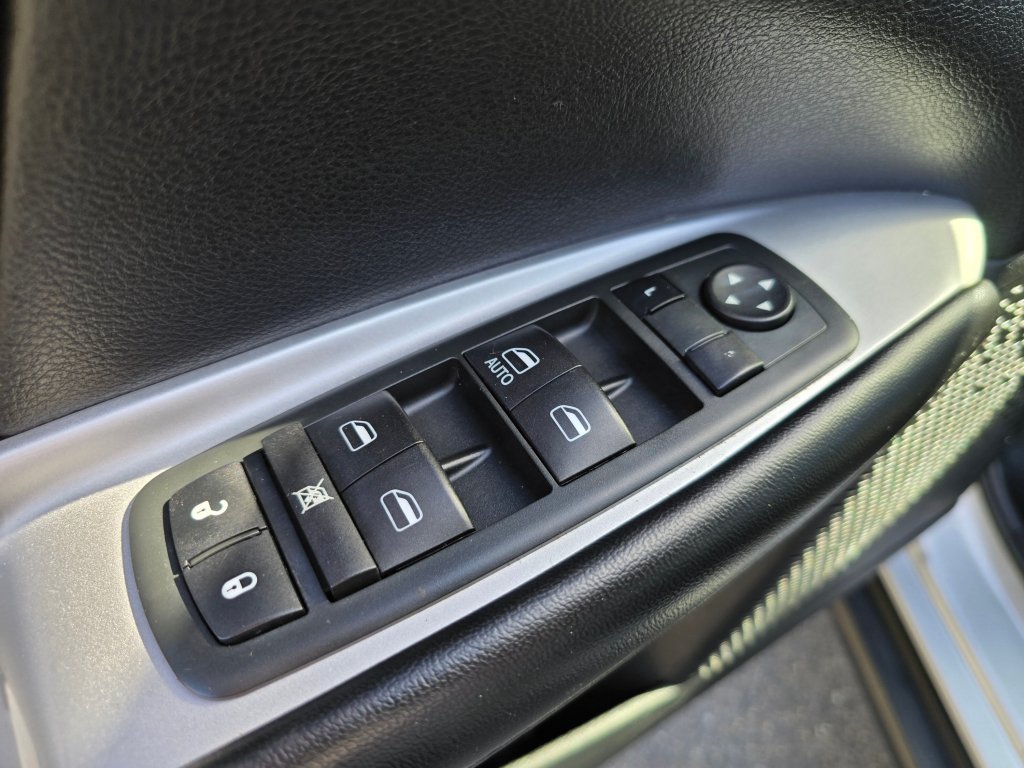 Used 2013 Dodge Journey SXT w/ Flexible Seating Group AWD/4WD image 32