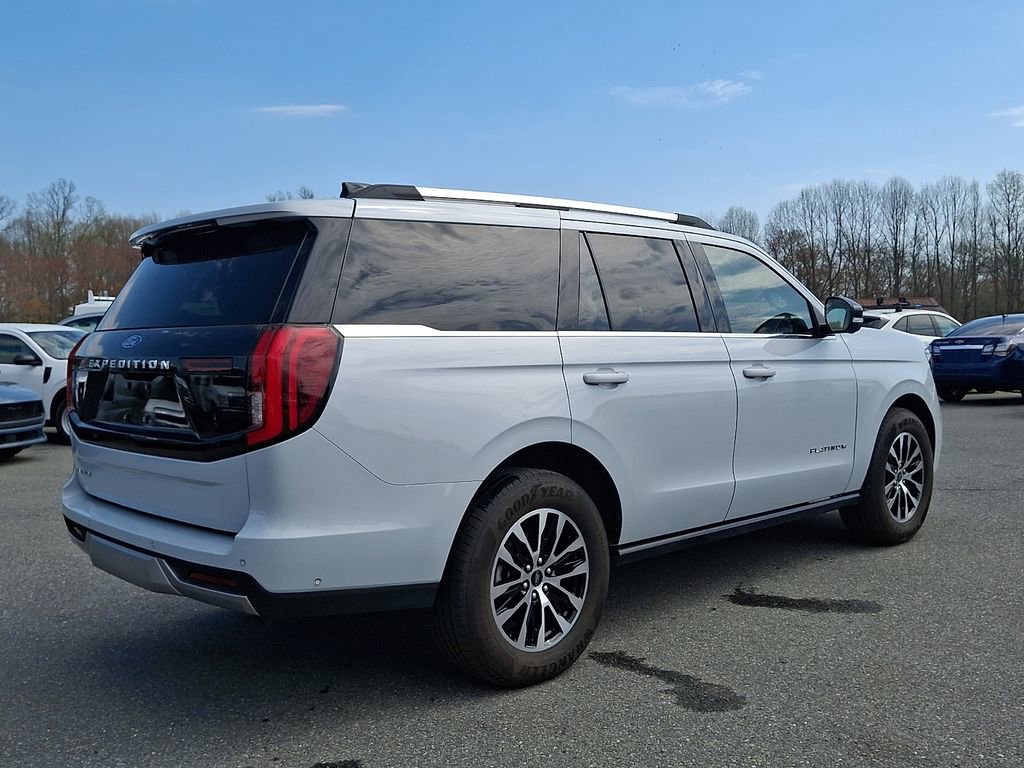Used 2025 Ford Expedition Platinum image 6