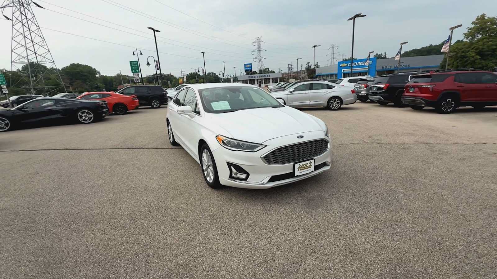 Used 2019 Ford Fusion Energi Titanium FWD image 2