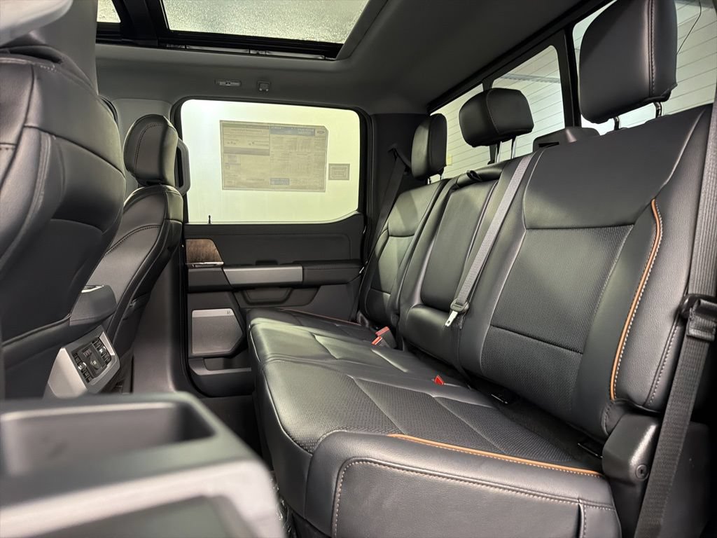 New 2026 Ford F250 Lariat w/ Black Appearance Package AWD/4WD image 35