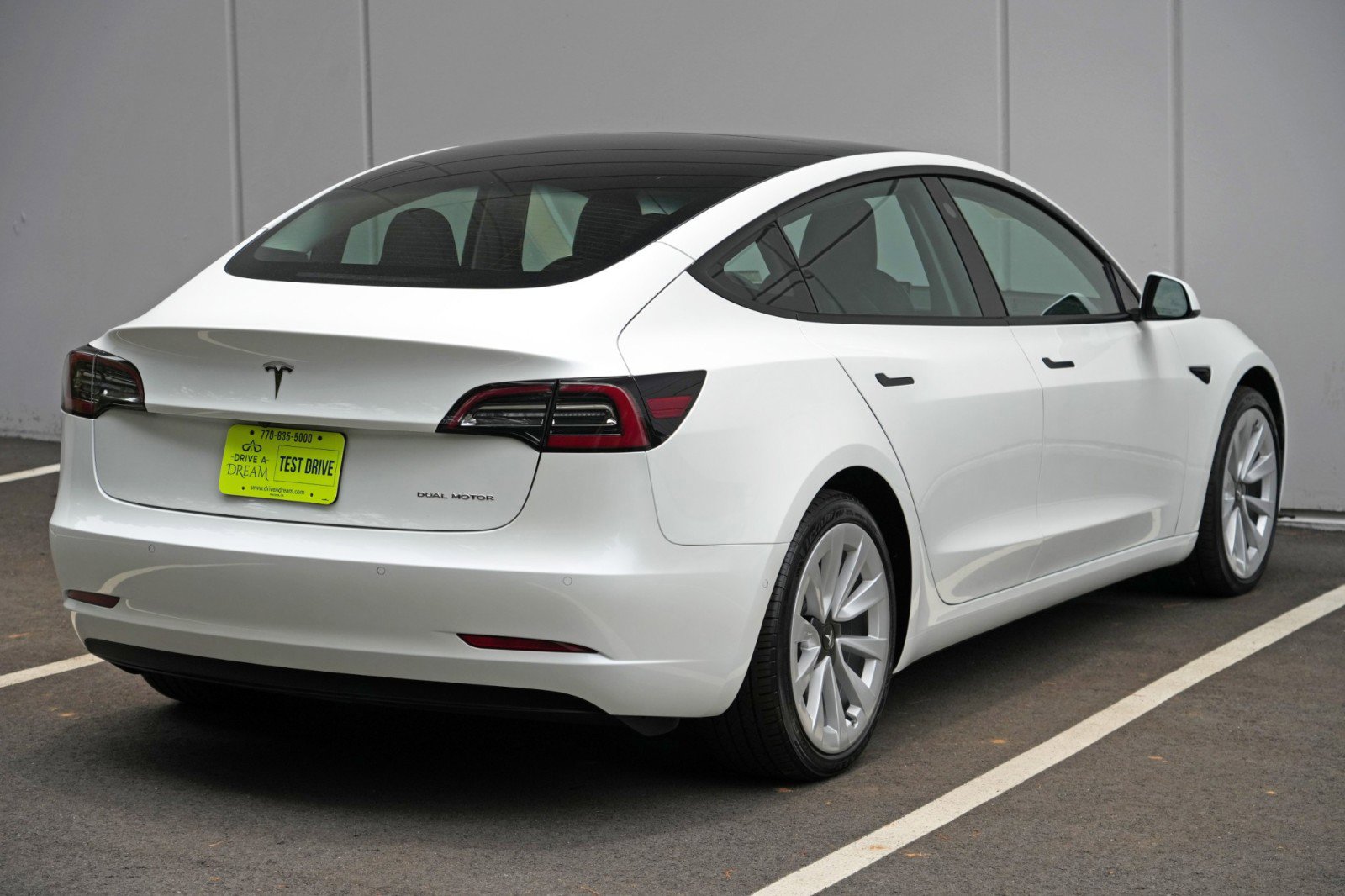Used 2022 Tesla Model 3 Long Range AWD/4WD image 52