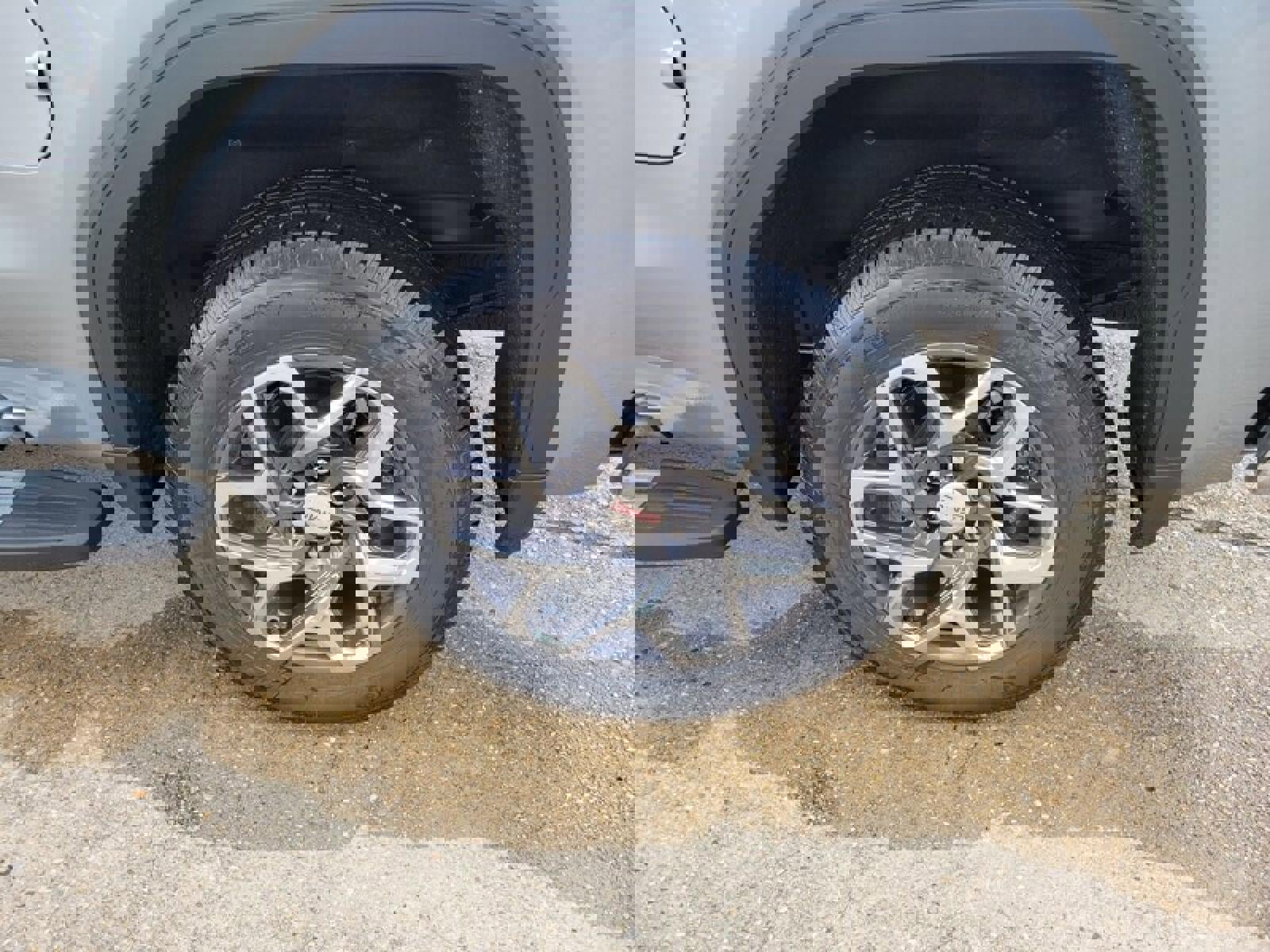 New 2026 GMC Sierra 1500 SLT w/ SLT Premium Package image 9