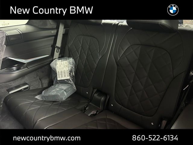 New 2026 BMW X7 xDrive40i w/ M Sport Package image 28