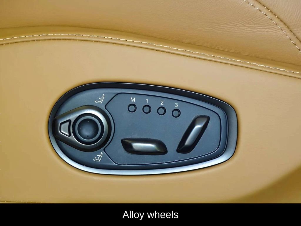 Used 2026 Aston Martin DBX S image 13