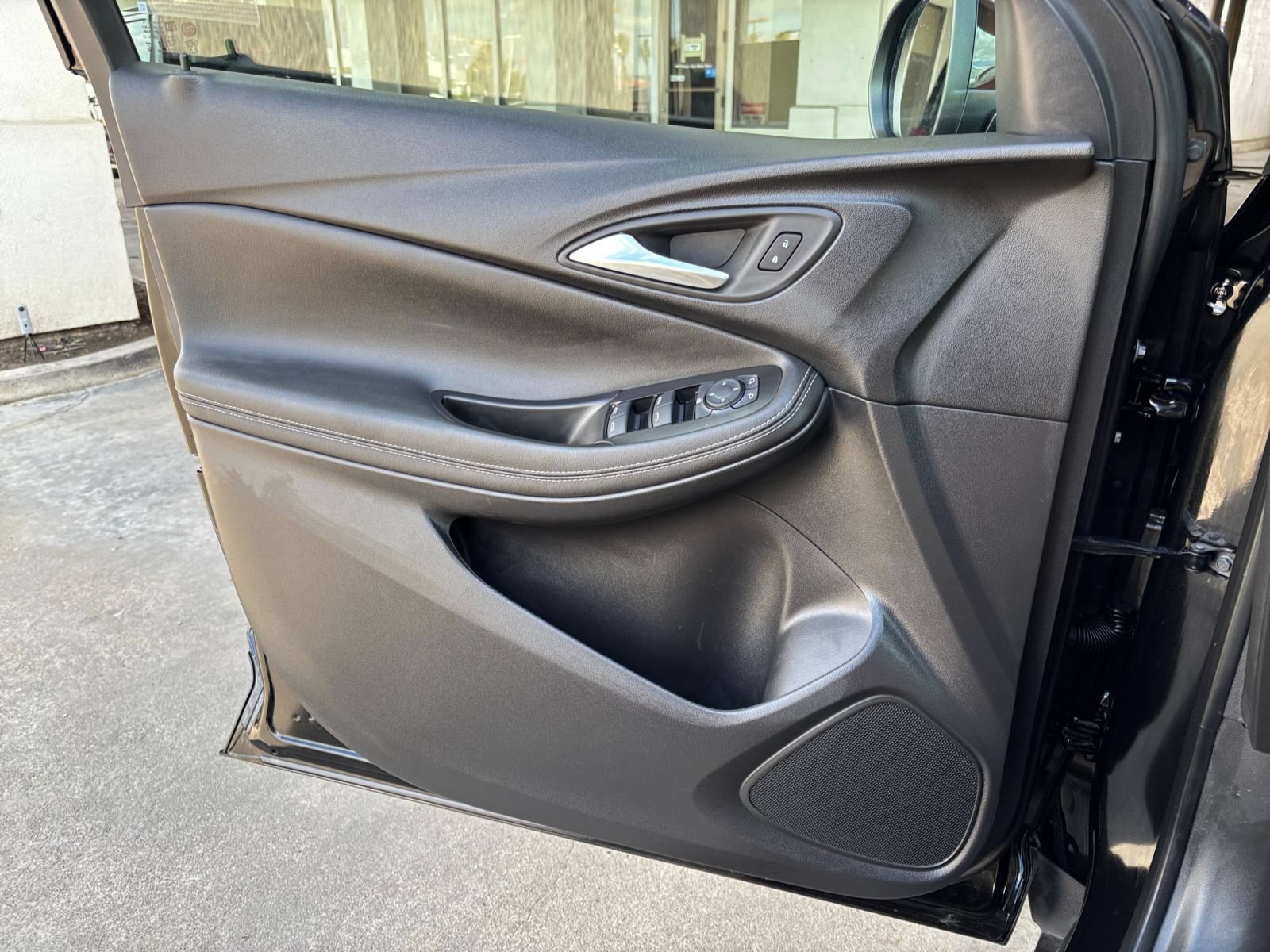 Used 2025 Buick Encore GX Preferred FWD image 18