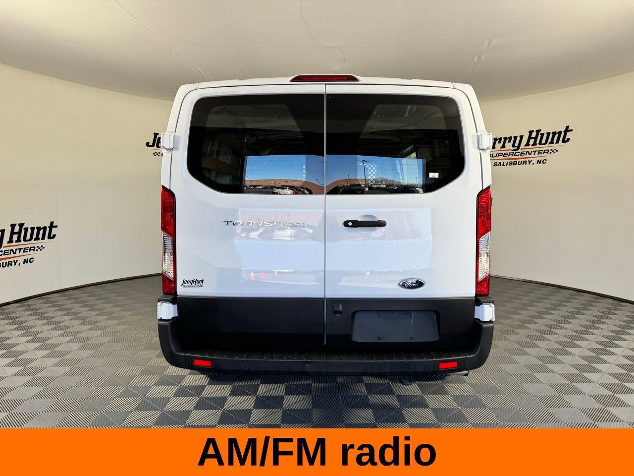 Used 2024 Ford Transit 250 Low Roof w/ Exterior Upgrade Package image 8
