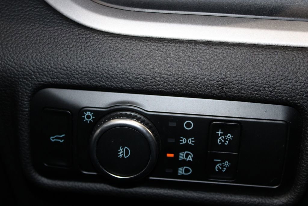 Used 2023 Ford Explorer XLT w/ Equipment Group 202A image 53