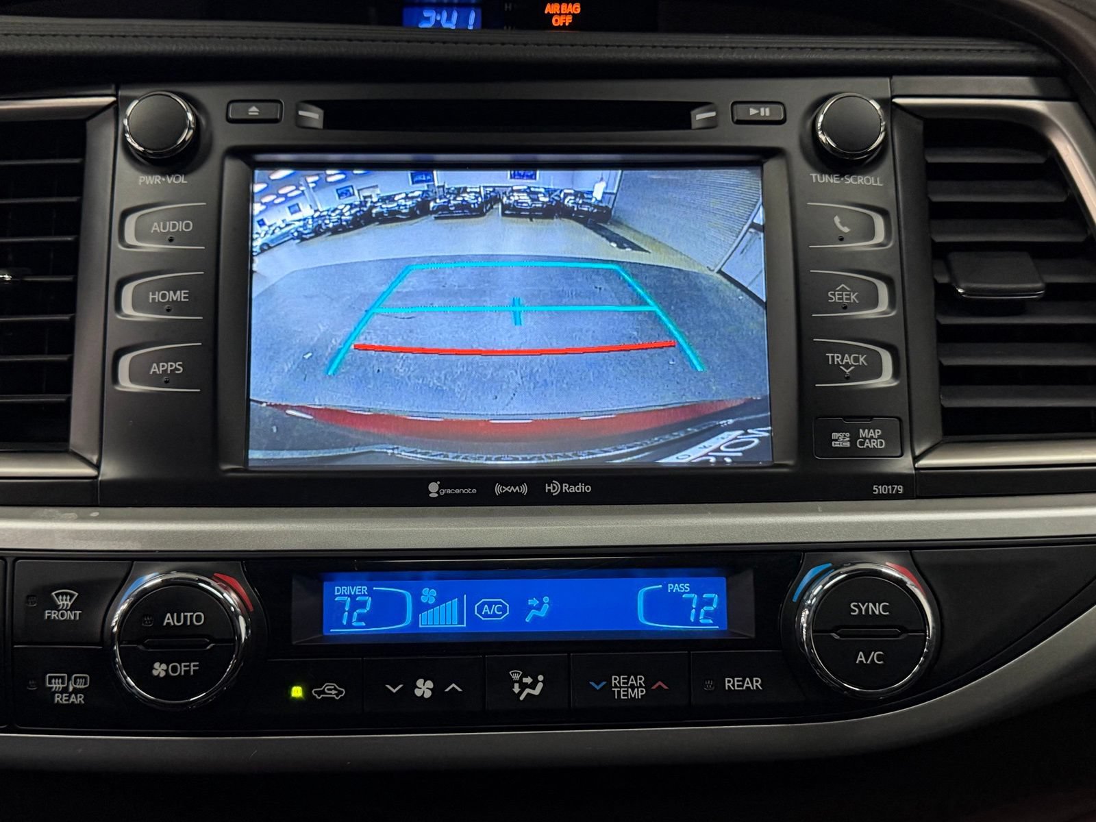Used 2017 Toyota Highlander XLE AWD/4WD image 35