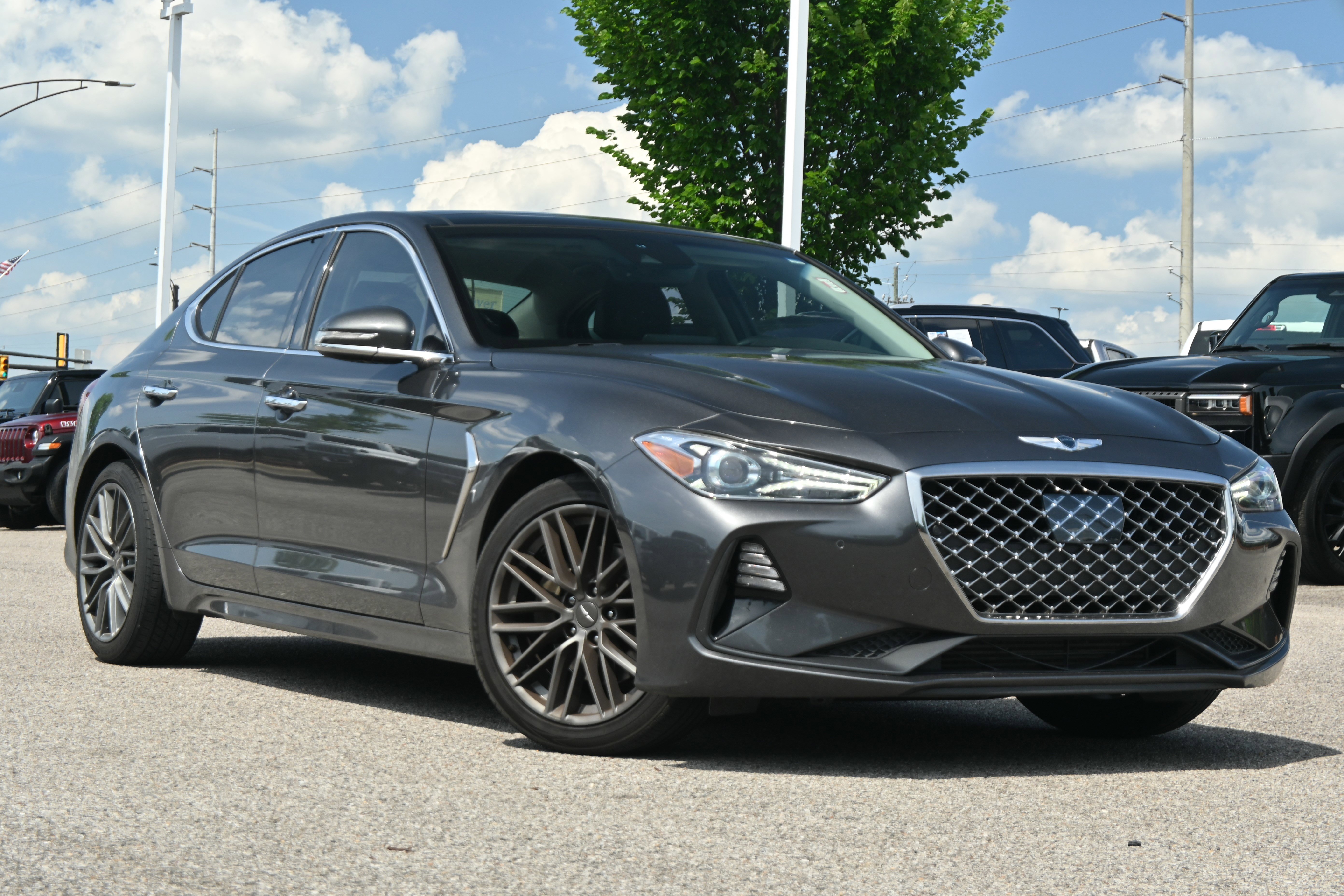Used 2019 Genesis G70 2.0T Advanced w/ Elite Package RWD image 2