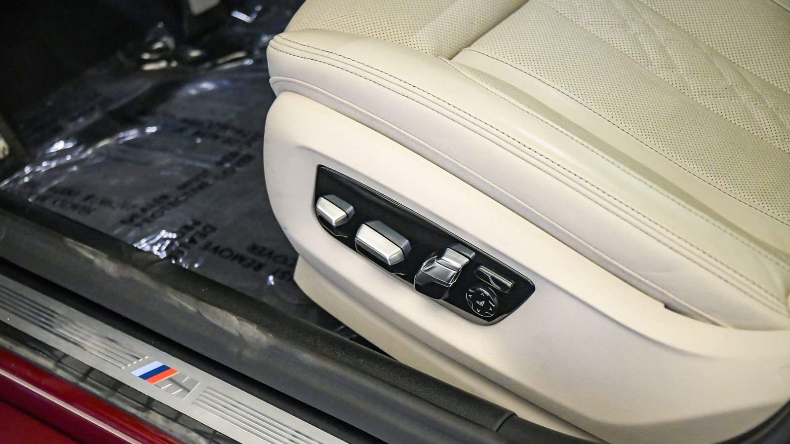 Certified 2023 BMW 540i xDrive w/ M Sport Package AWD/4WD image 23