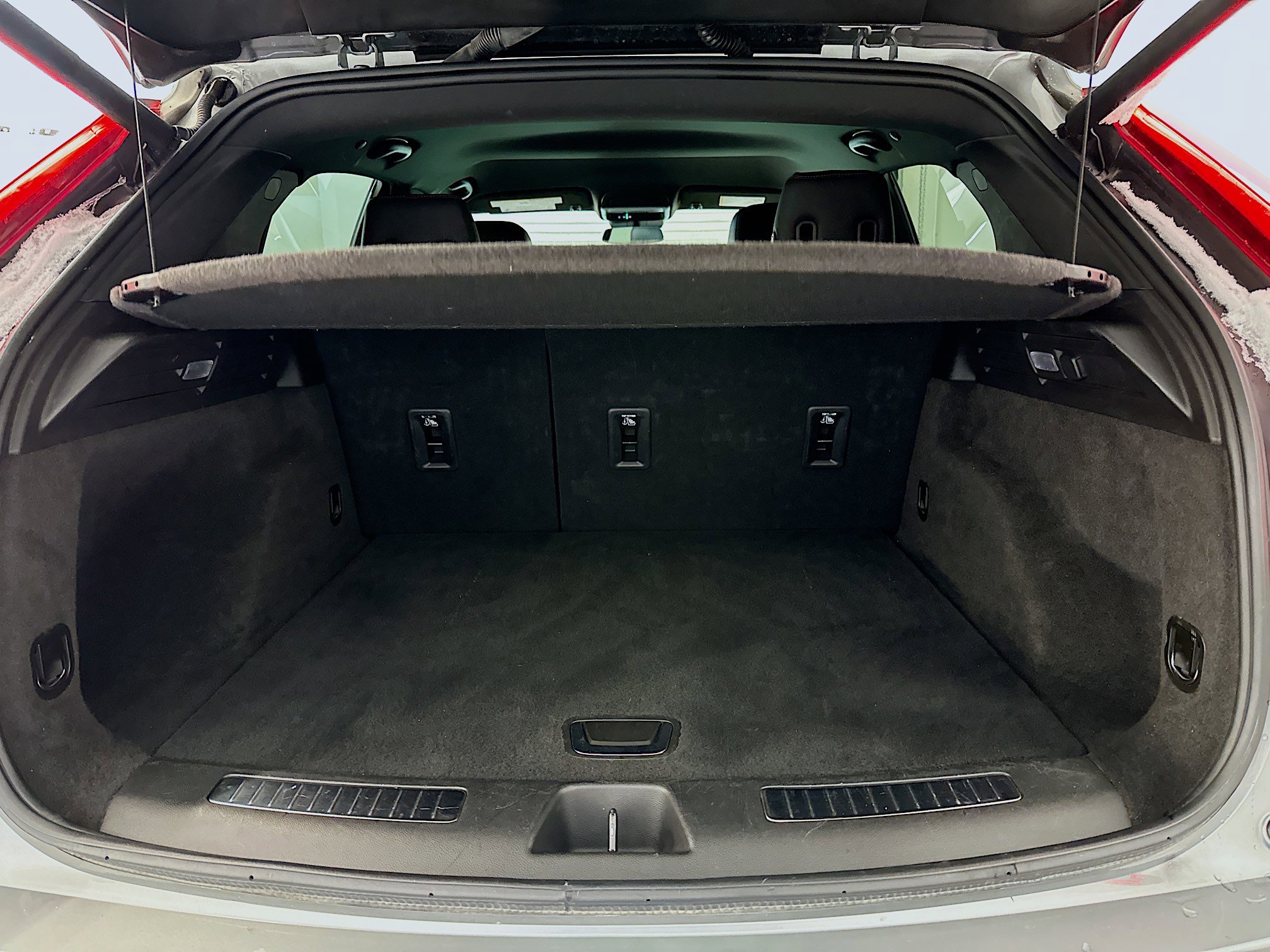 Used 2024 Cadillac XT4 Premium Luxury image 30