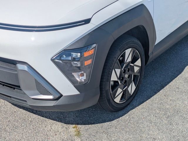 Used 2024 Hyundai Kona SEL FWD image 9