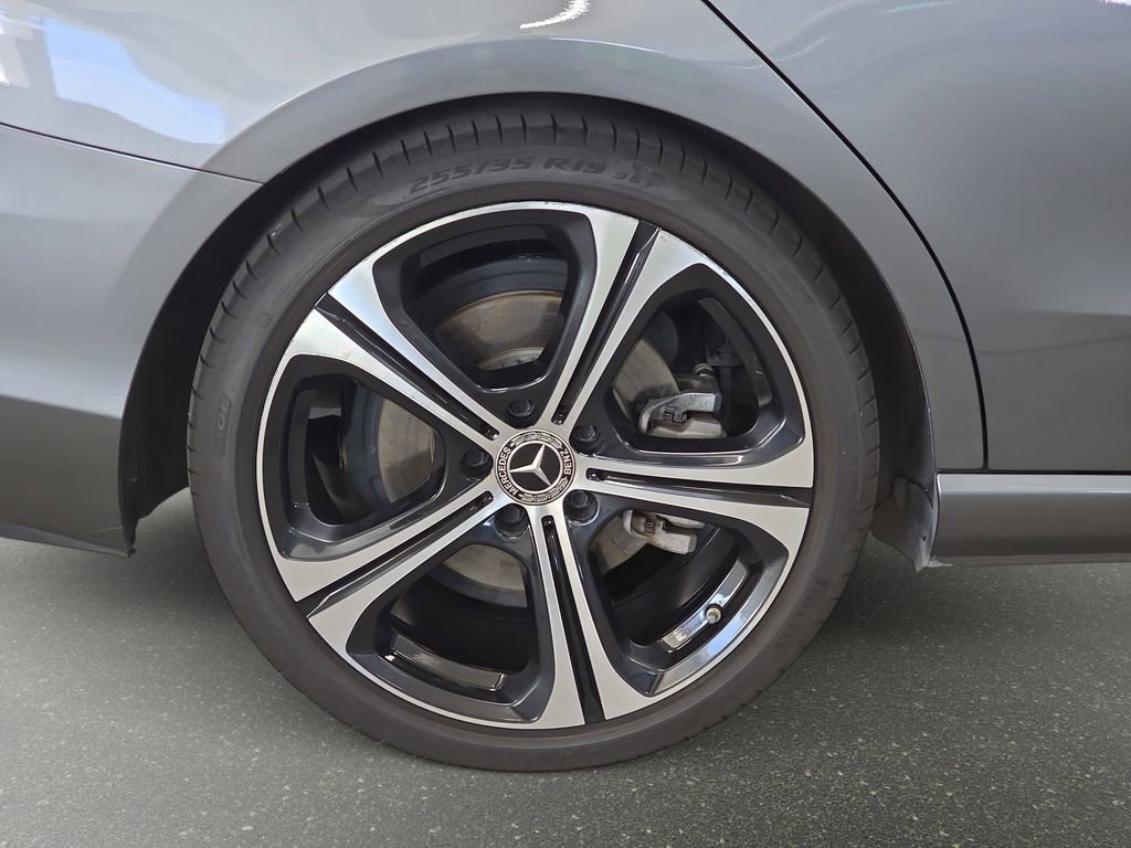 Used 2022 Mercedes-Benz C 300 Sedan image 31