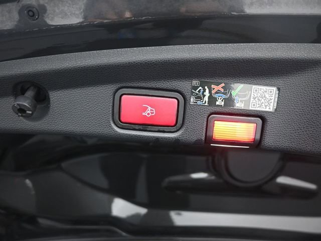 Used 2023 Mercedes-Benz E 450 4MATIC Cabriolet image 26