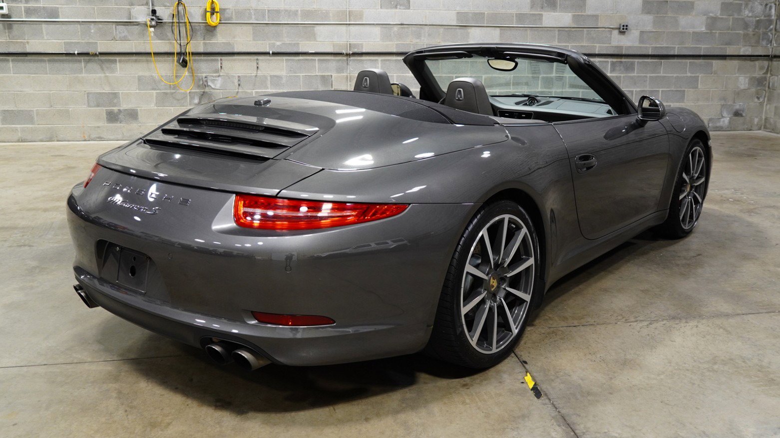 Used 2013 Porsche 911 Carrera S image 9