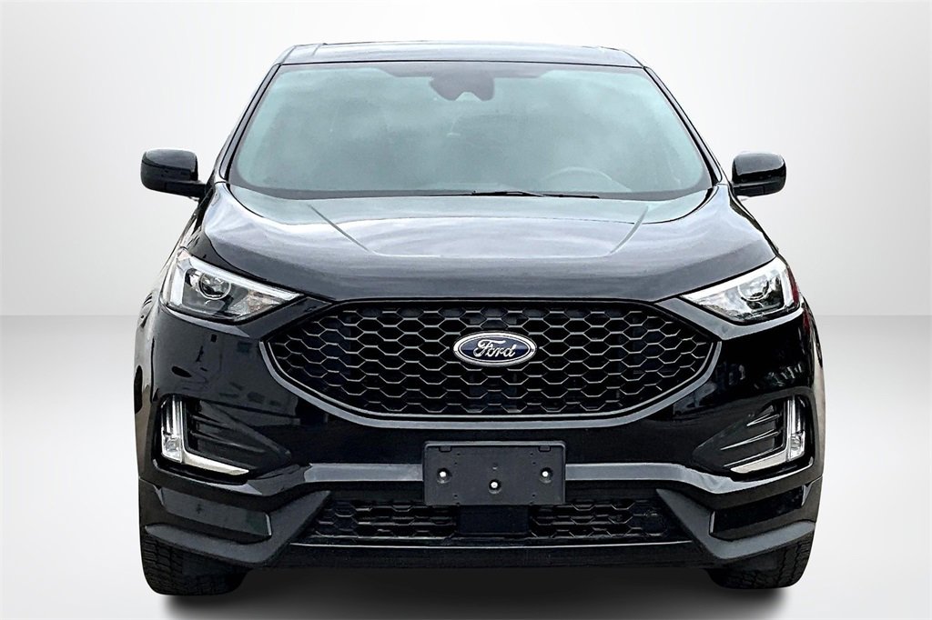Used 2023 Ford Edge ST-Line image 2