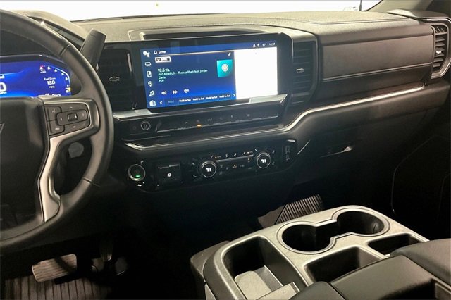 Used 2025 Chevrolet Silverado 1500 LT image 10