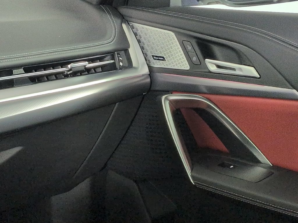 Used 2025 BMW X1 M35i w/ Premium Package AWD/4WD image 23