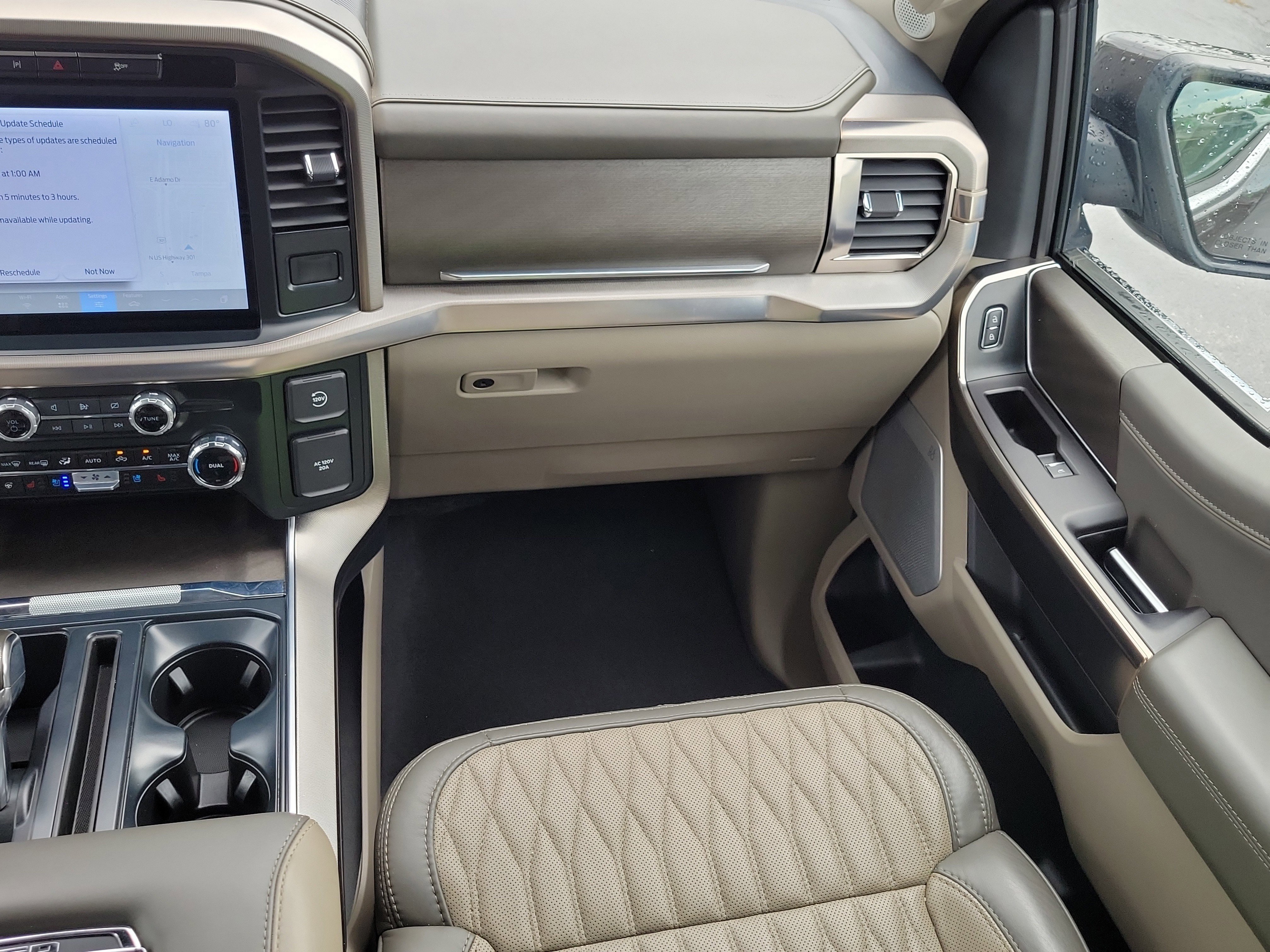 Certified 2024 Ford F150 Platinum w/ Equipment Group 703A Plus image 17